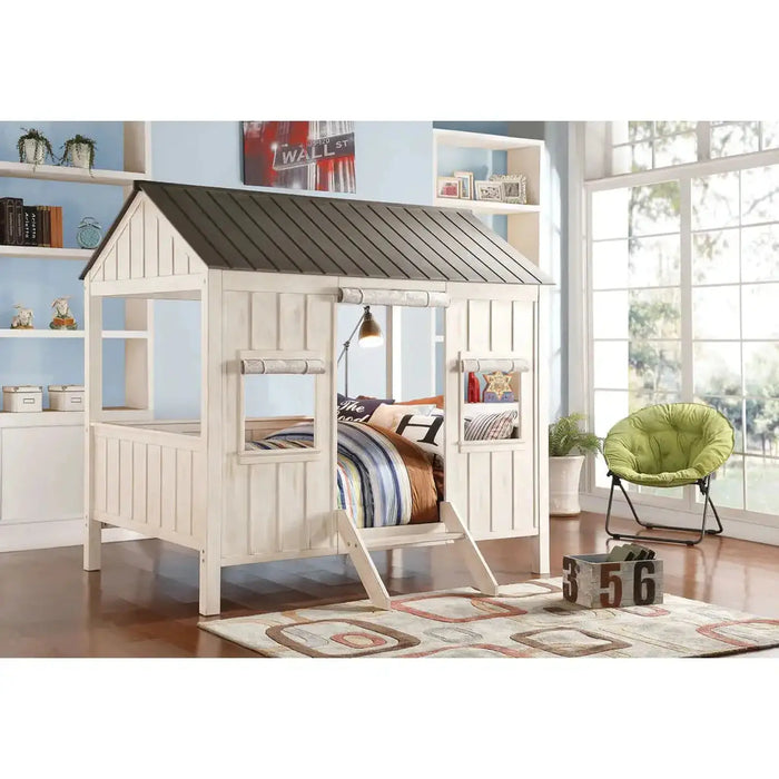 Homeroots Cottage Charm: Weathered White & Washed Gray Full Bed