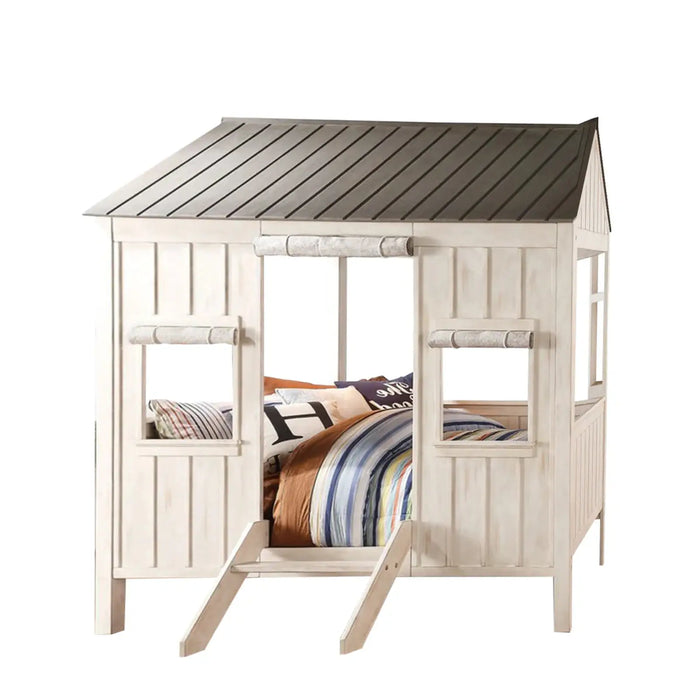 Homeroots Cottage Charm: Weathered White & Washed Gray Full Bed